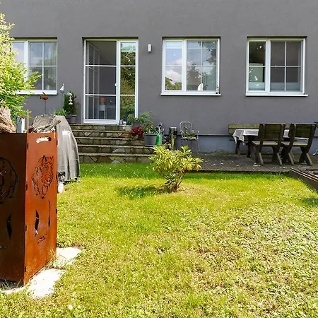 Daire Elegante Ferienwohnung Mit Stil Neukieritzsch
